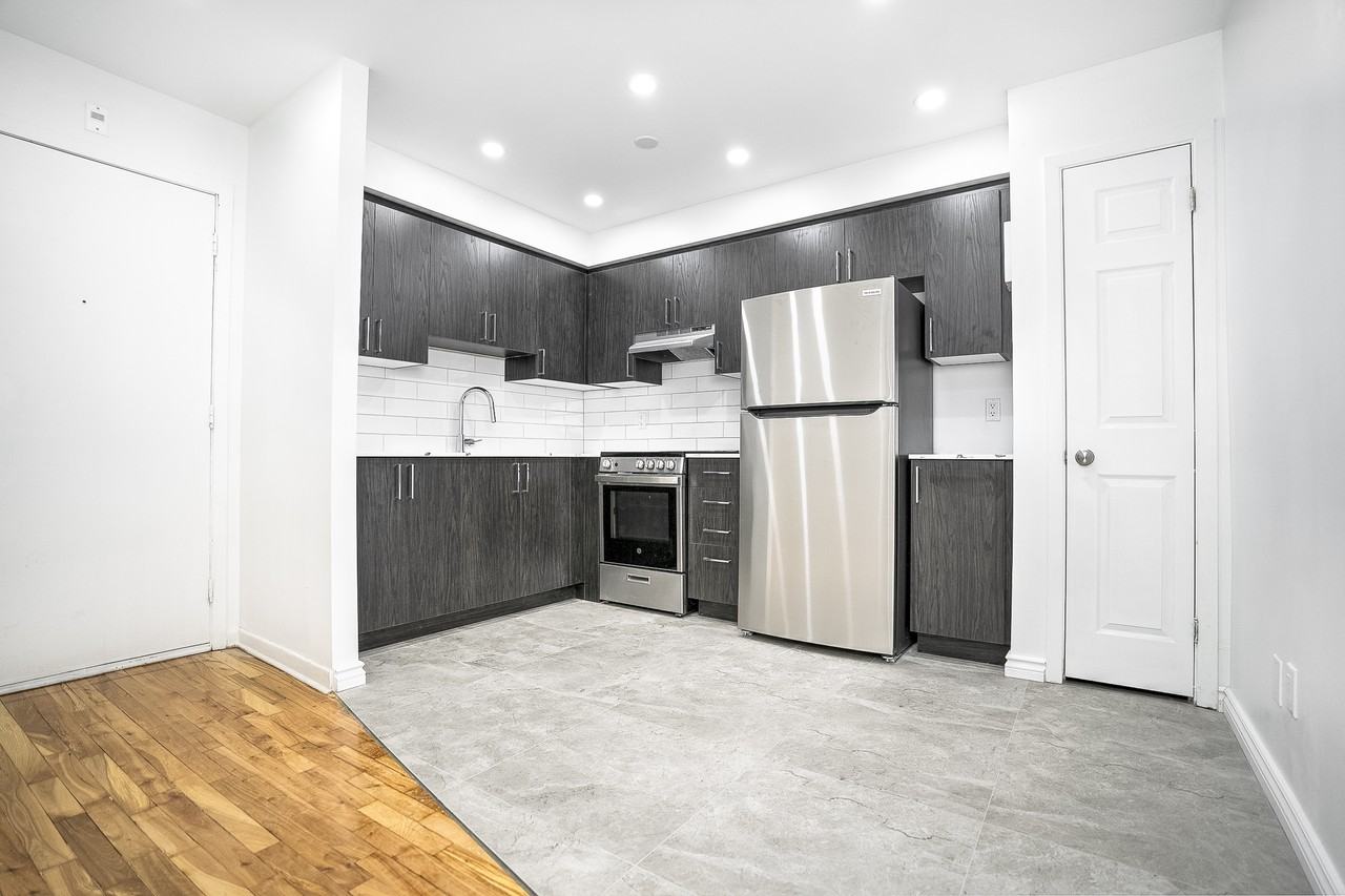 2425-2415 Madison - Photo 5 of 21