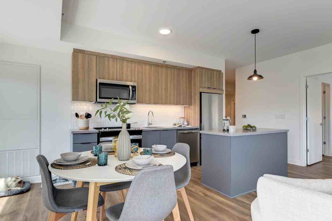 Story of Rideau & Chapel - Photo 3 of 50