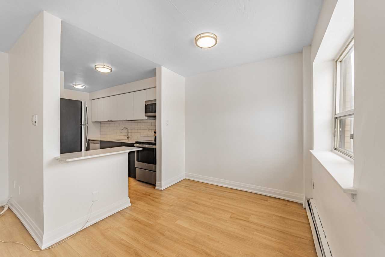 2-20 Clement Road, 11-31 Sedgeley Drive - Photo 3 of 23