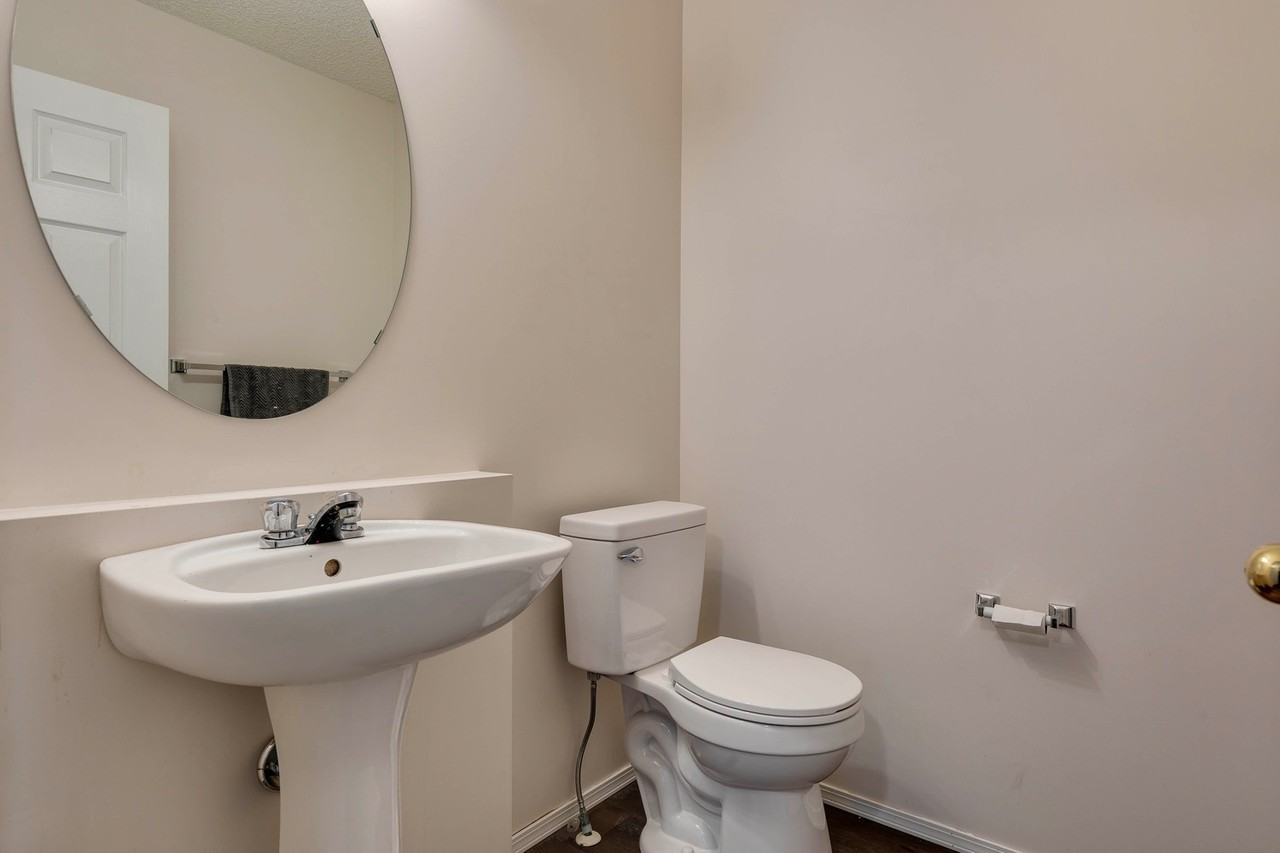 Beacon Pointe Townhome - Photo 3 of 29