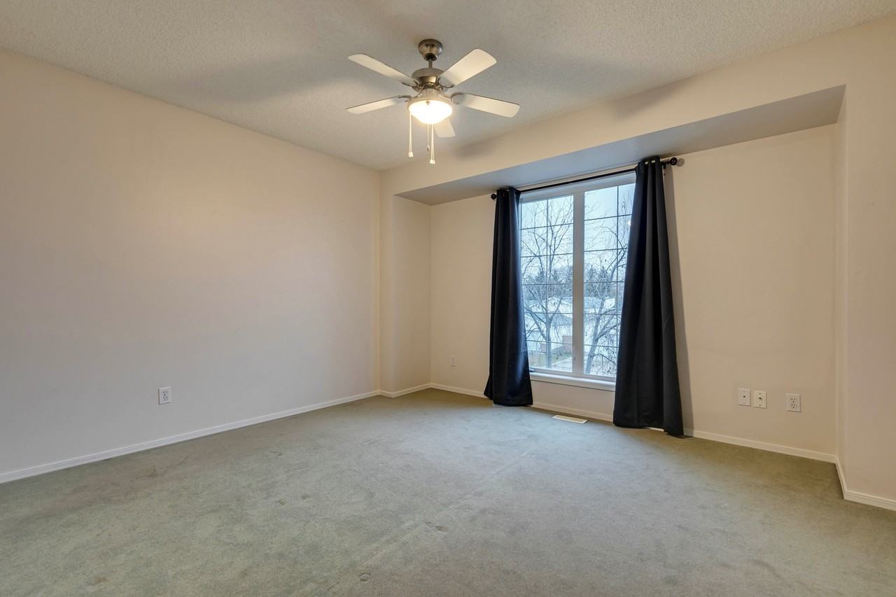 Beacon Pointe Townhome - Photo 4 of 29