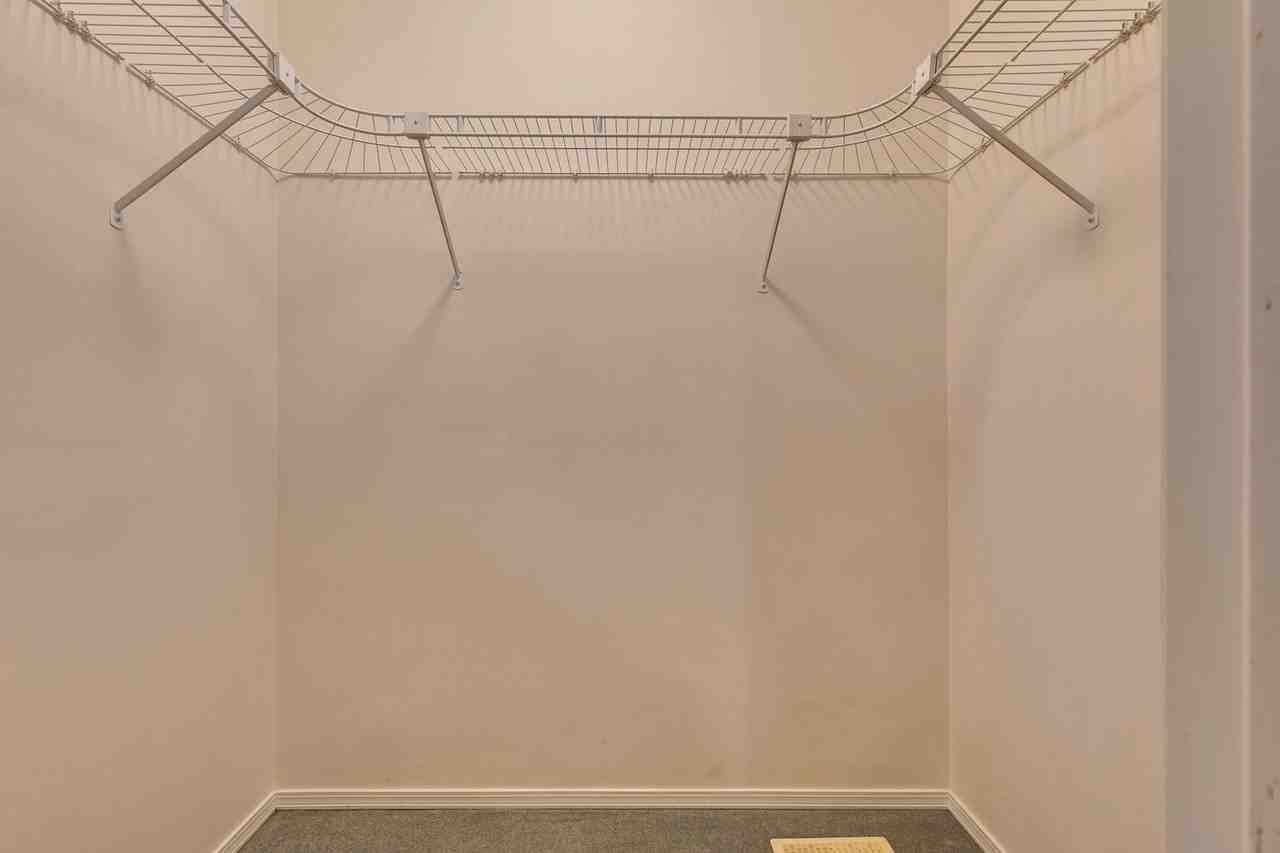 Beacon Pointe Townhome - Photo 7 of 29