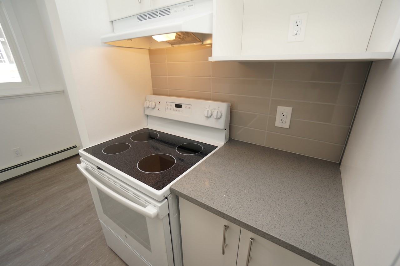 Rosario Apartments - Photo 5 of 50