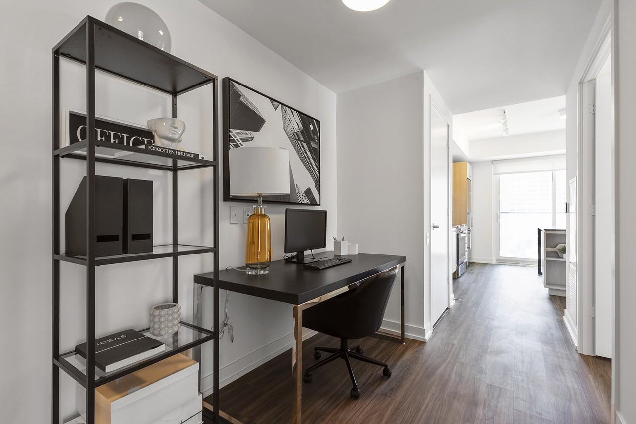 Gerrard West - Photo 6 of 39