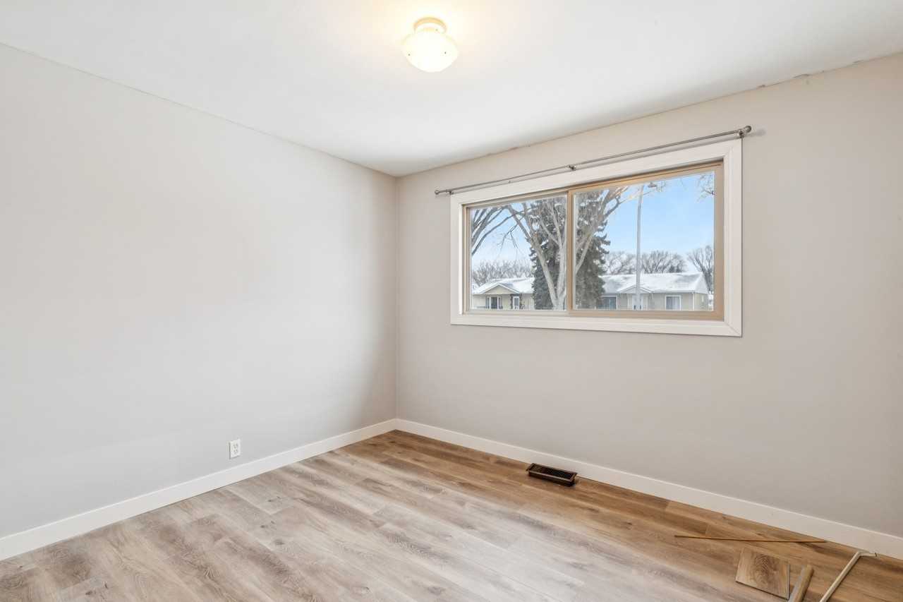 House 9707 64 Ave - Photo 2 of 19