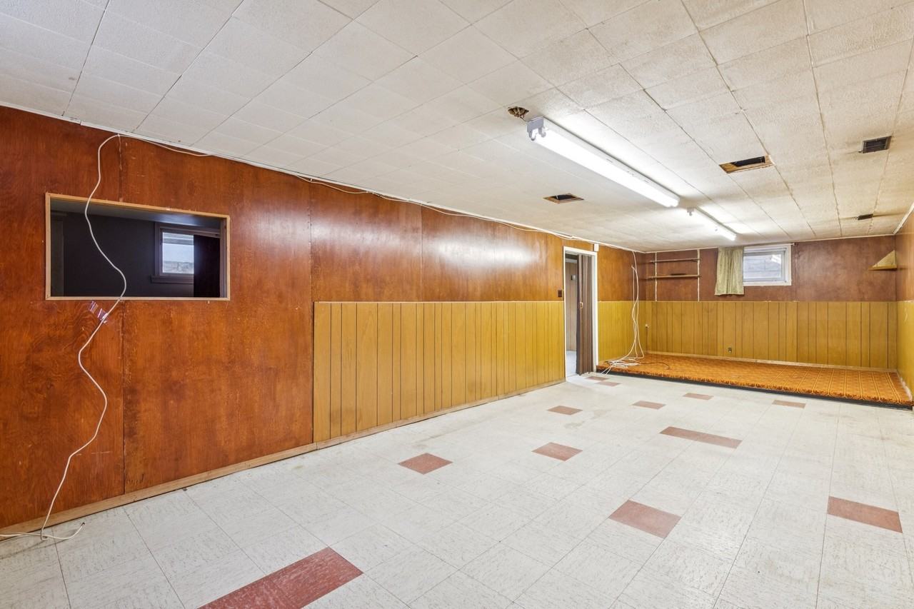 House 9707 64 Ave - Photo 5 of 19