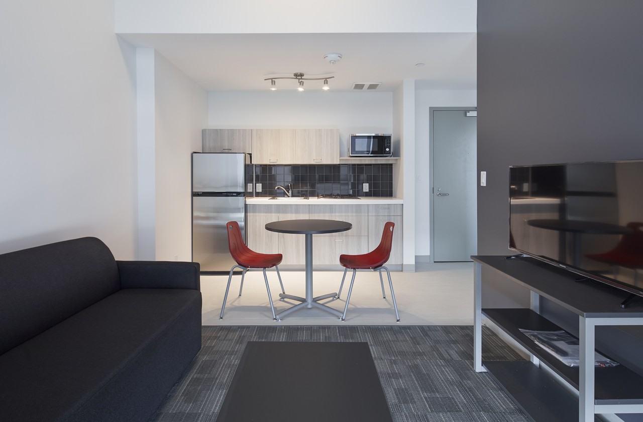 William Thomas - Photo 2 of 38