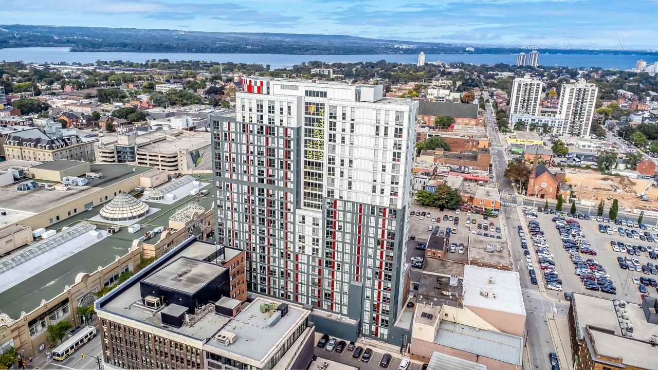 William Thomas - Photo 5 of 38