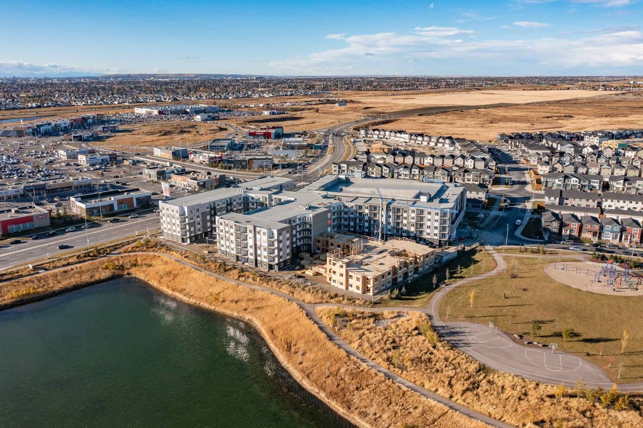 BLU at Belvedere - Photo 2 of 50