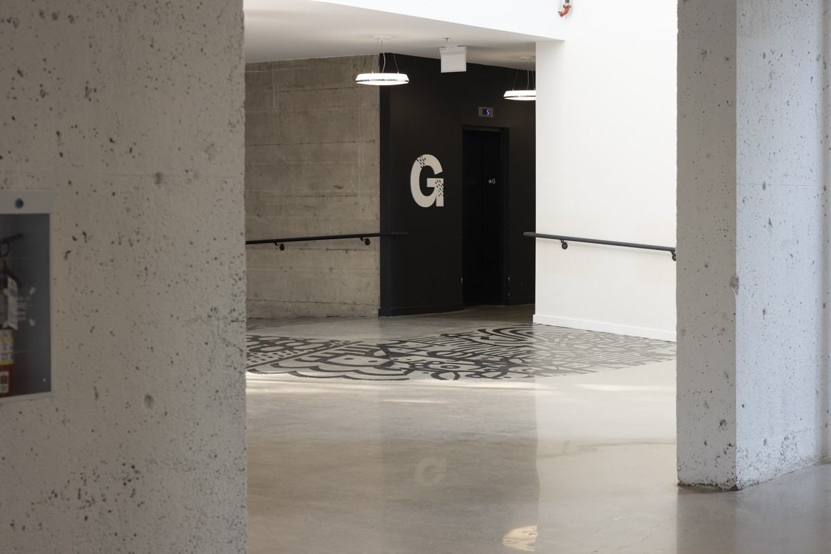 The Shuffle - Photo 2 of 35