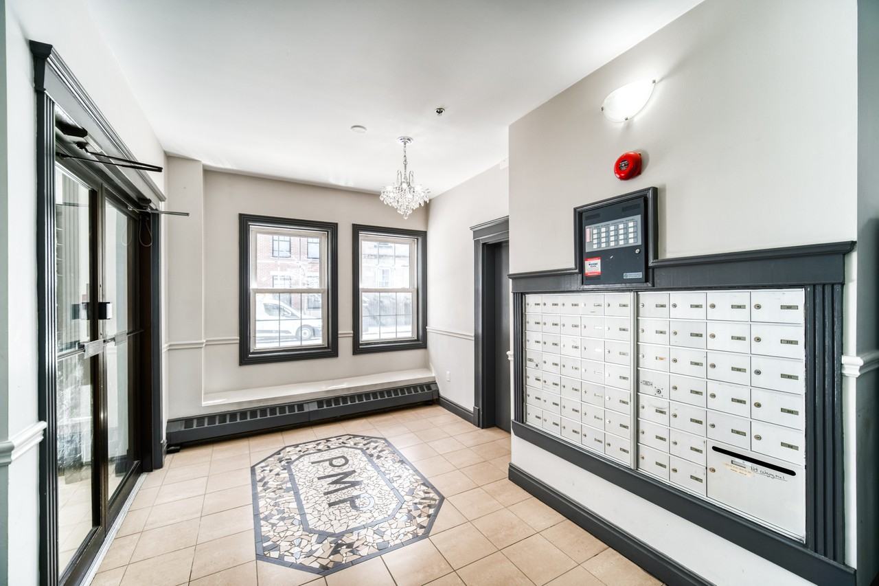 Prince Matthew Palace - Photo 5 of 8