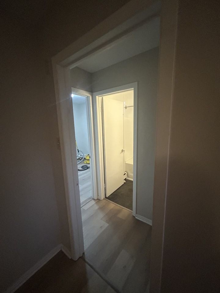 Cork House - Photo 5 of 8