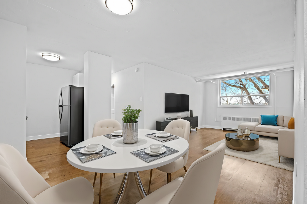 Mayfair - Photo 2 of 13