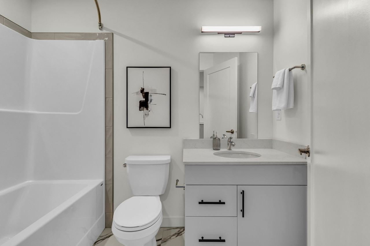 East Village - Photo 7 of 43