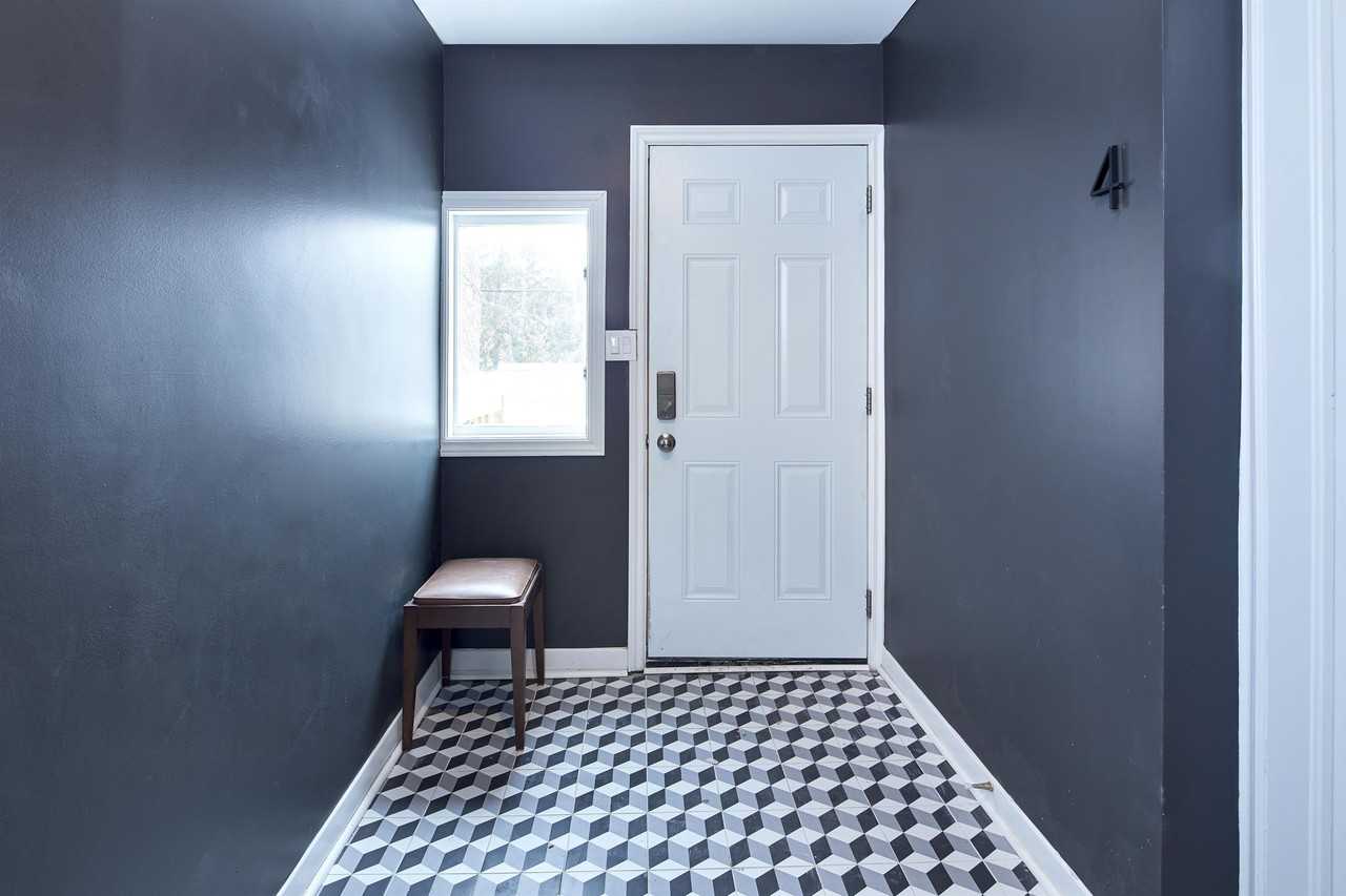 331 Catherine St - Photo 7 of 33