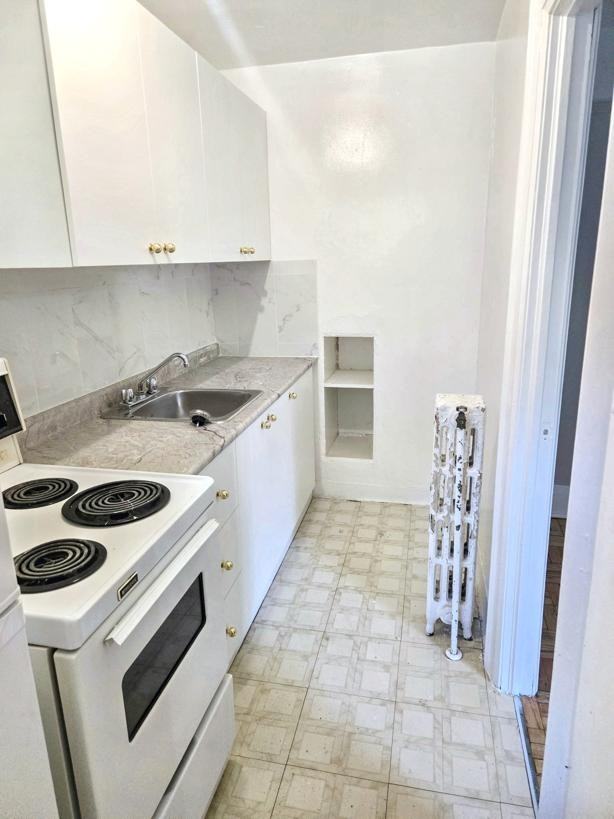 433-435 Sherbourne Street-Warrington Apartments - Photo 3 of 9