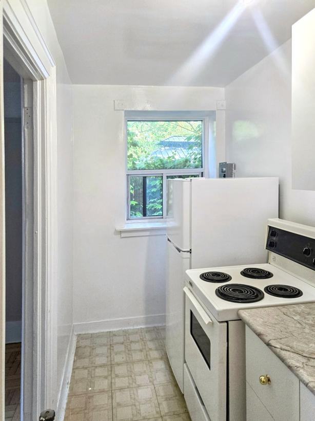 433-435 Sherbourne Street-Warrington Apartments - Photo 4 of 9