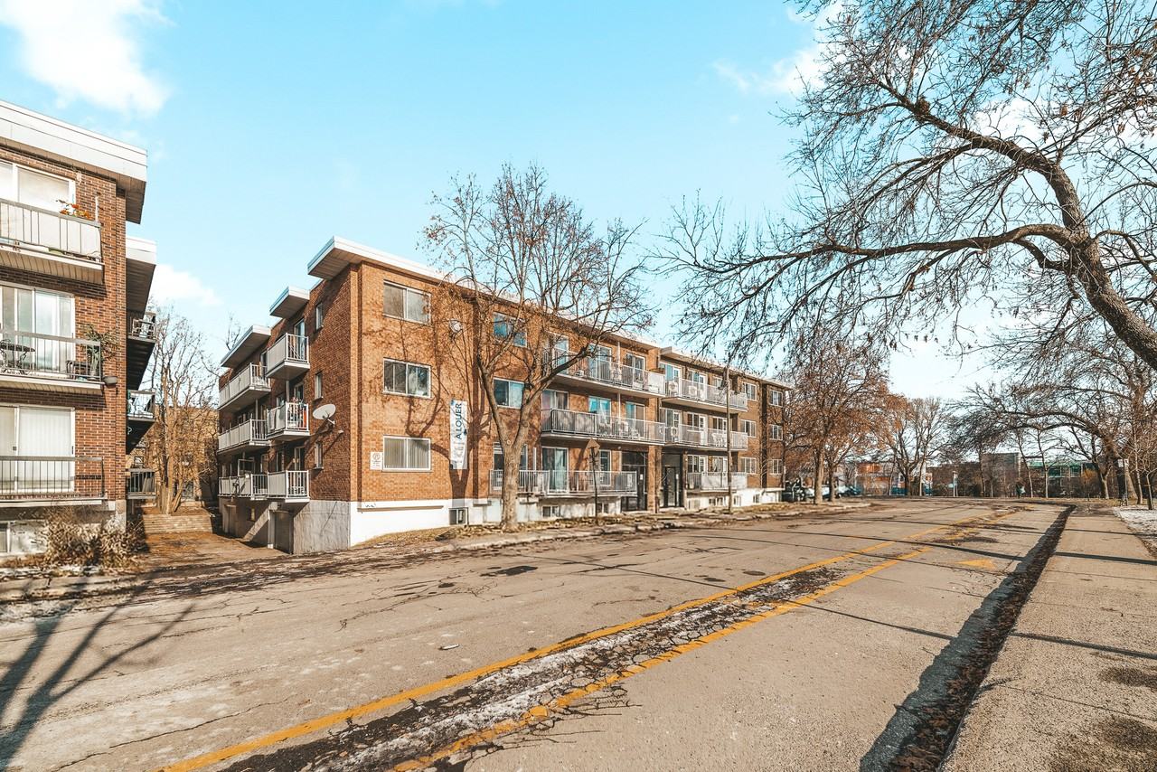 5205 1ère Avenue - Photo 3 of 50