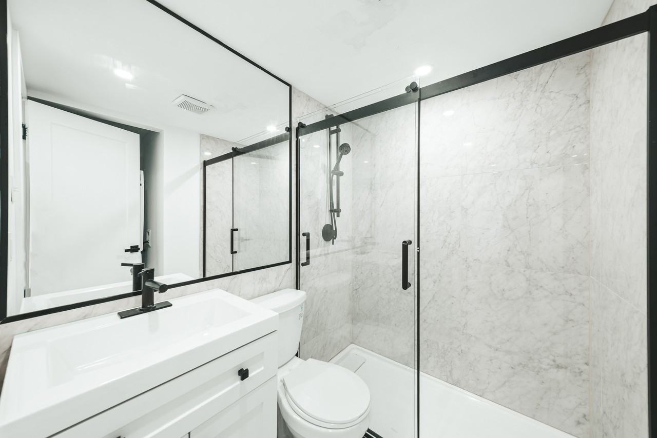 5205 1ère Avenue - Photo 7 of 50