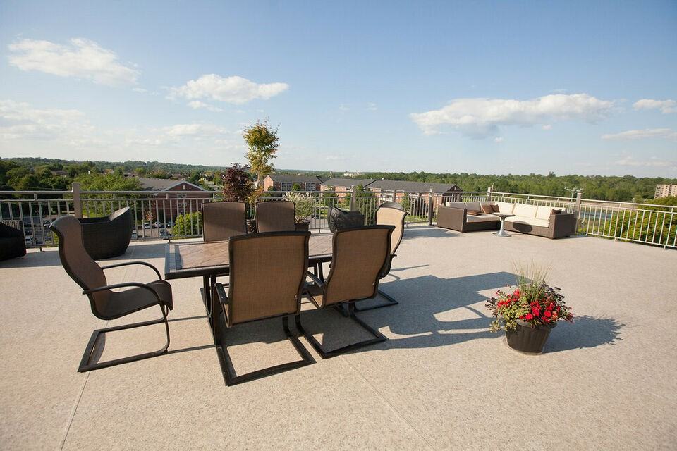 539 Armstrong Rd - Photo 4 of 50