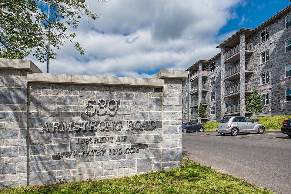 539 Armstrong Rd - Photo 6 of 50