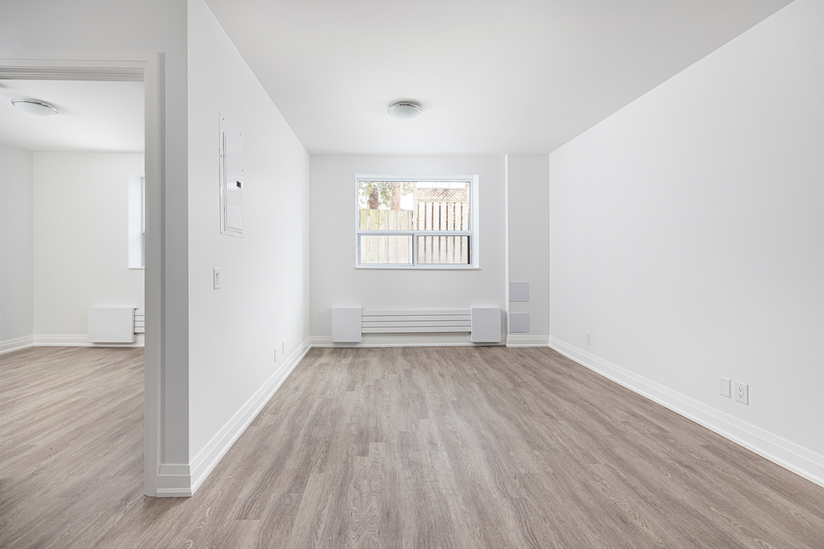 2701 EGLINTON AVE W - Photo 5 of 11