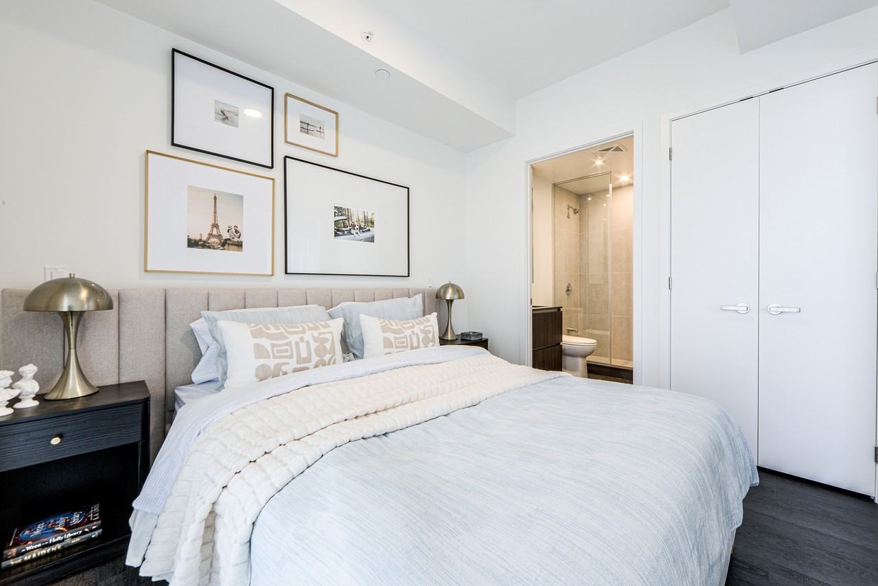 SVNTY - Photo 4 of 50