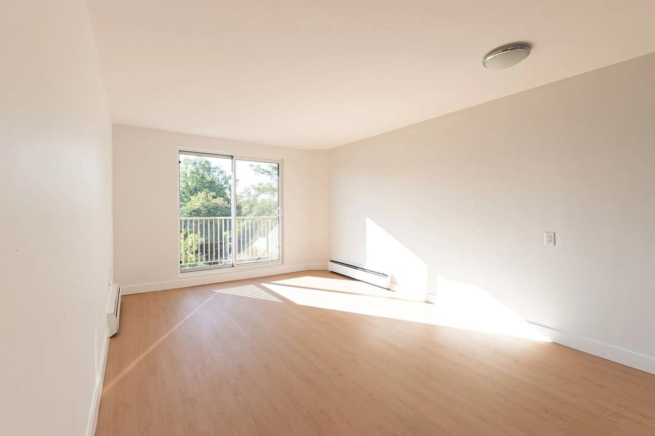 420 Central Avenue - Photo 7 of 12