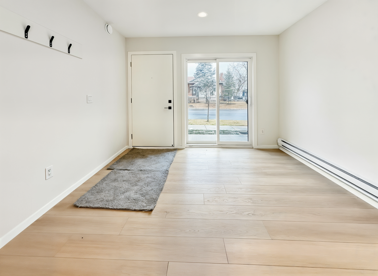 9305 123 Ave Nw - Photo 7 of 22