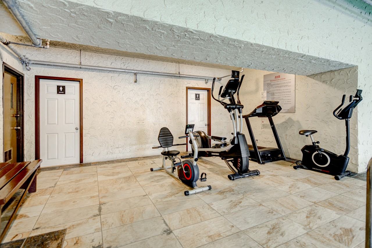 CHÂTEAU LOUIS - Photo 4 of 34