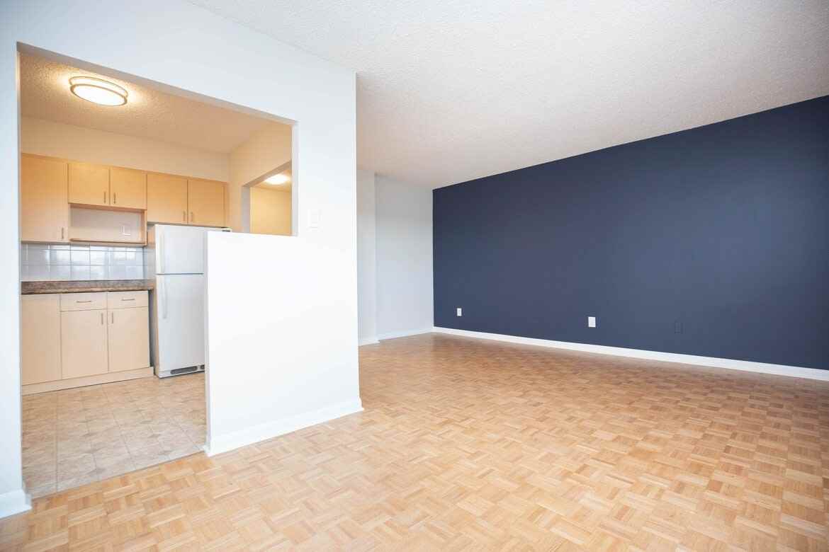 1155 Grant - Photo 7 of 38