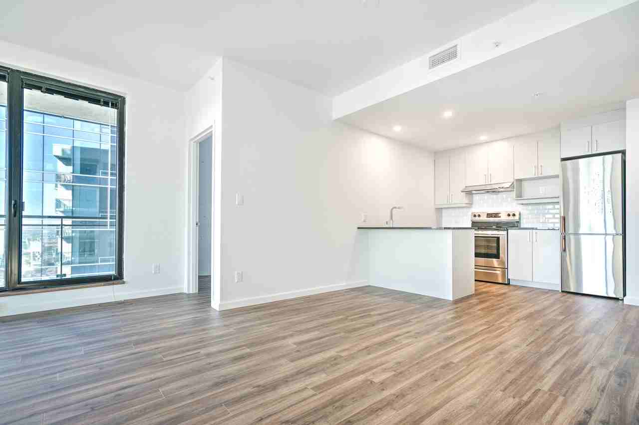 Allegra and V - Photo 4 of 25