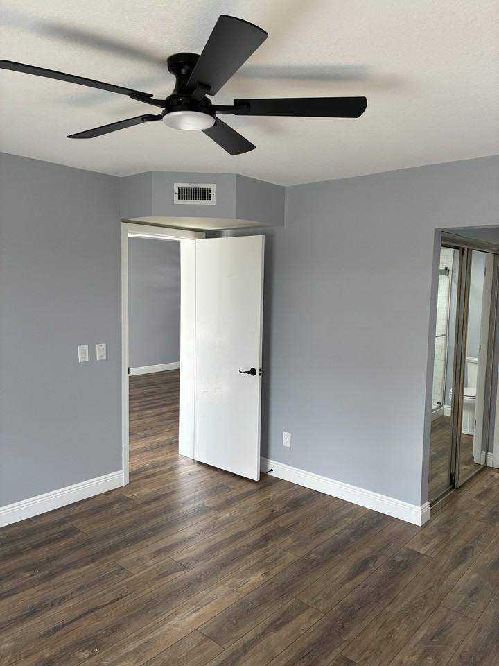 31 Plantation Dr #205 - Photo 3 of 30