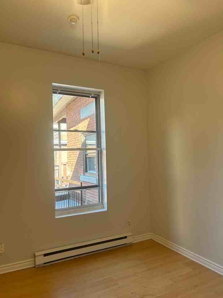 1445 Rue Saint-Marc #6 - Photo 6 of 10