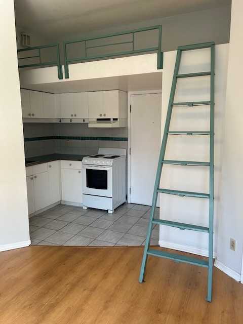 1445 Rue Saint-Marc #105 - Photo 6 of 11