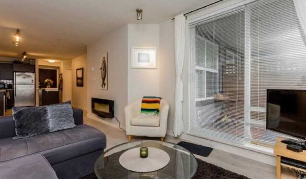 10707 139 Street - Photo 5 of 10