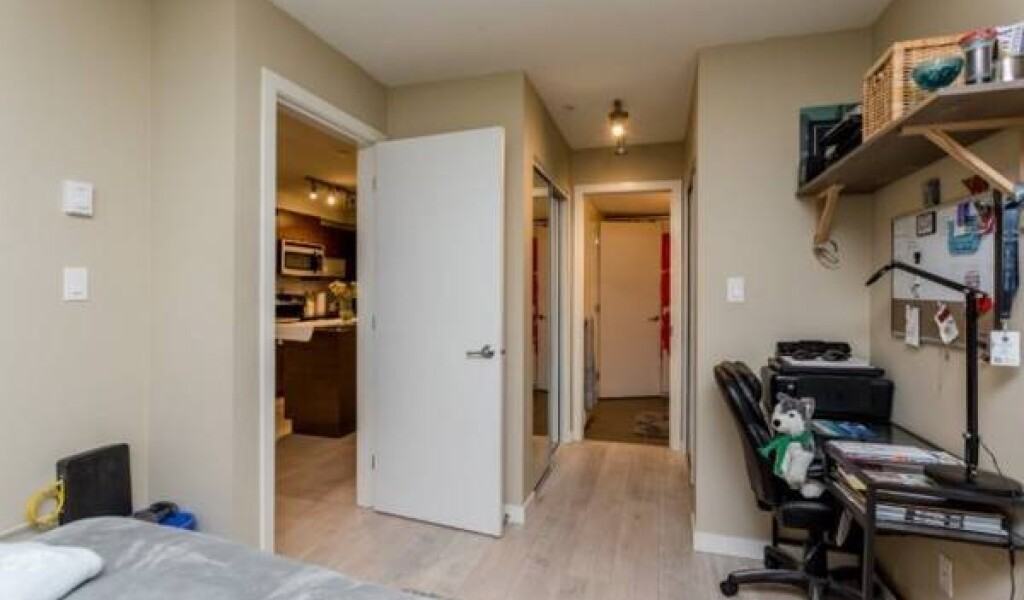 10707 139 Street - Photo 6 of 10