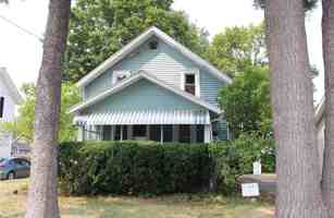 featured image of 104 Lynhurst Avenue