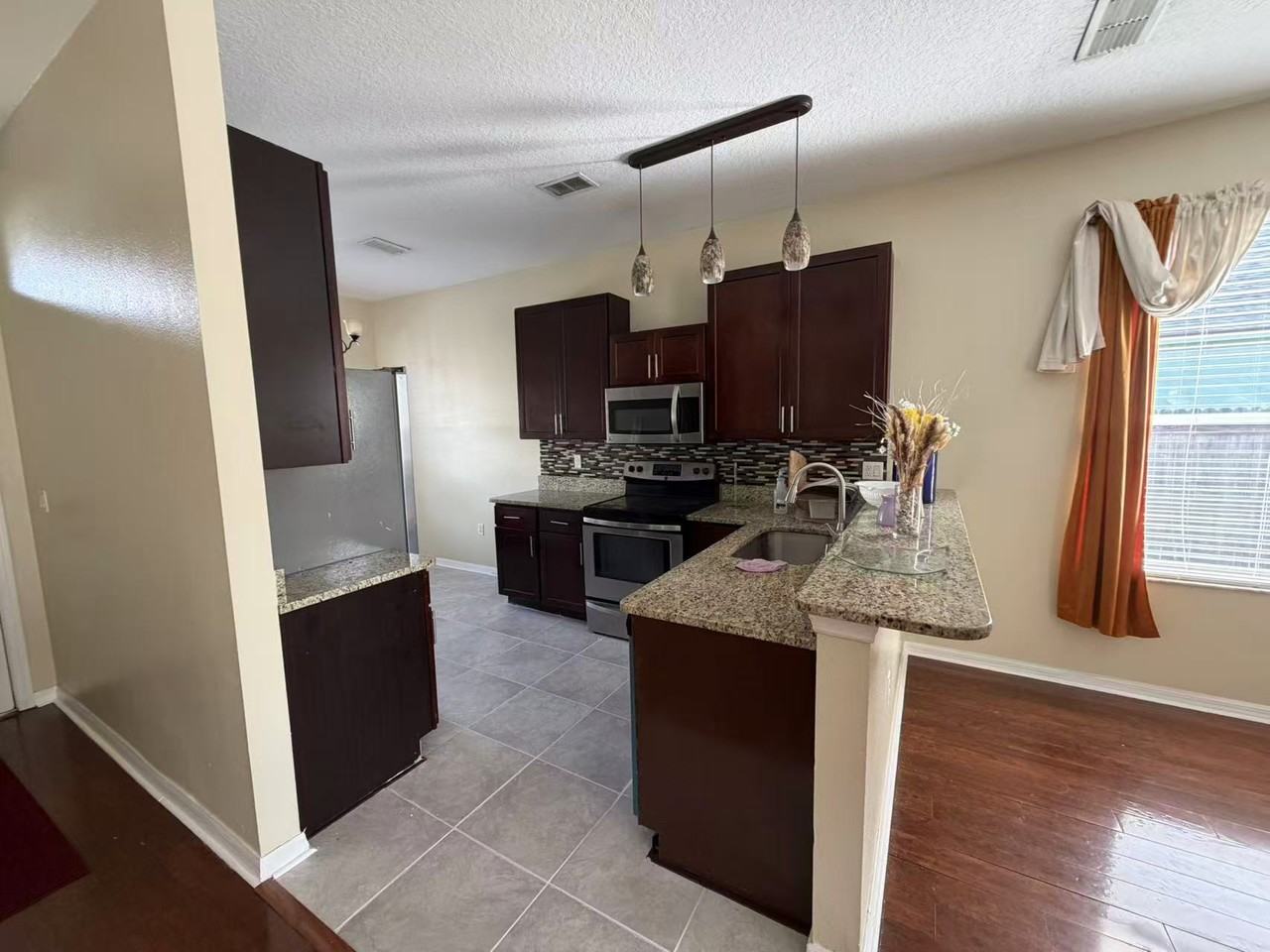 404 Bluff Pass Dr #1 - Photo 2 of 10