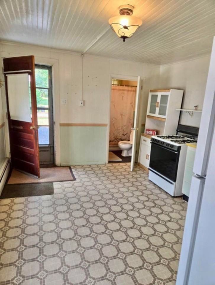 508 South Main Street #2 - Photo 5 of 10