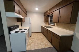 featured image of 237 Rosalyn Street #1