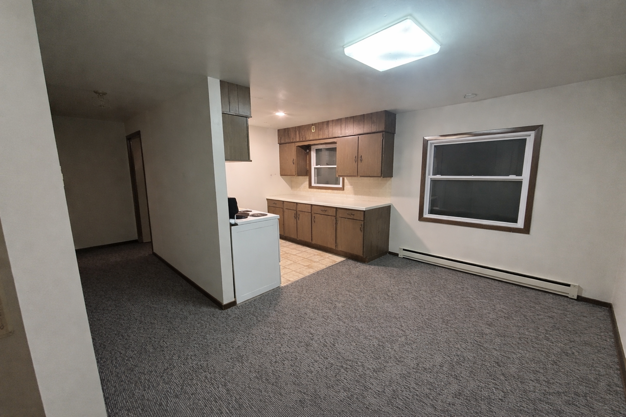 237 Rosalyn Street #1 - Photo 2 of 7