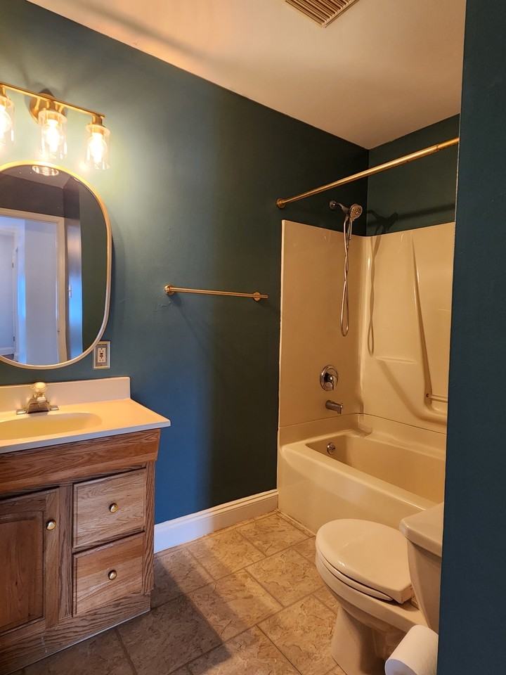 3500 Bristol-Oxford Valley Road #2 - Photo 4 of 13