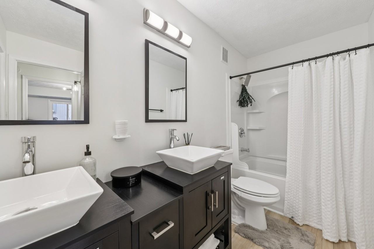 2209 Hunter's Run Drive #908 - Photo 2 of 12