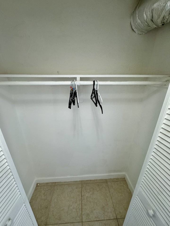 5280 Northwest 7th Street #1