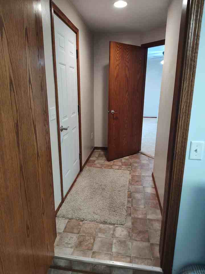 5710 South Shore Drive #NA - Photo 7 of 18