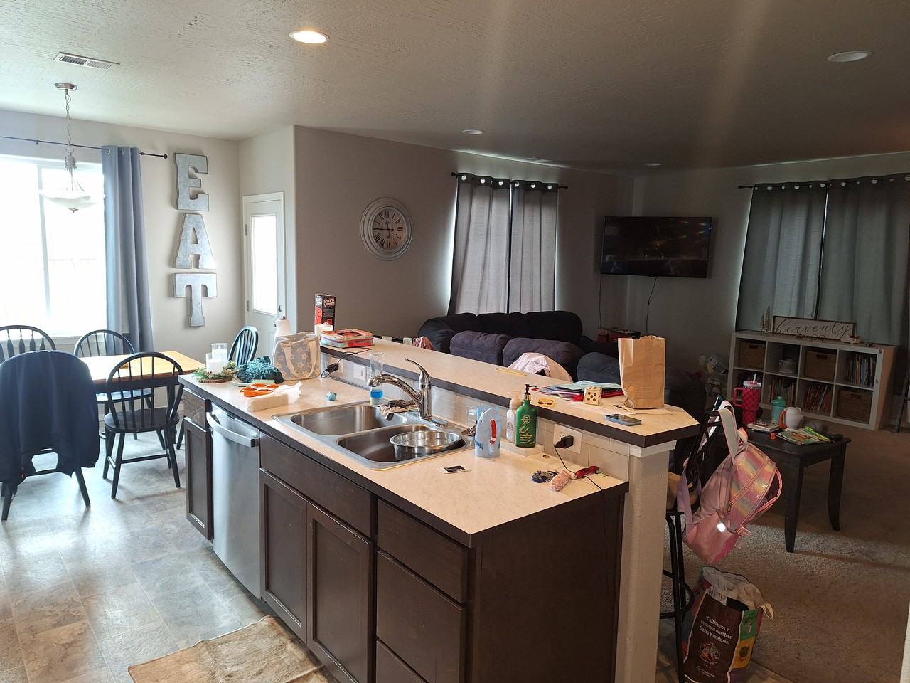 4140 Furlong Ave SE #NA - Photo 4 of 14