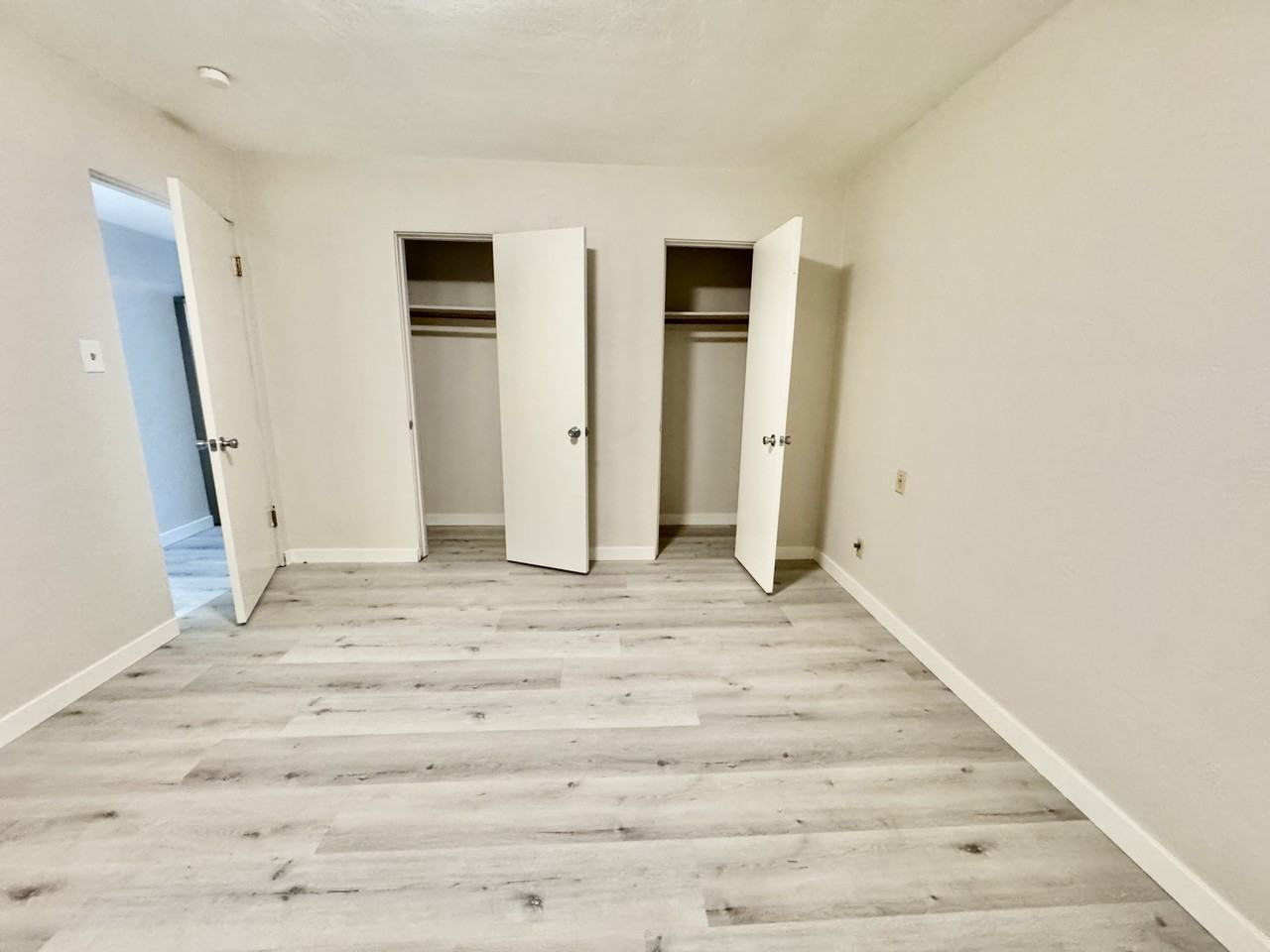 1047 Rodeo Way #22 - Photo 6 of 12