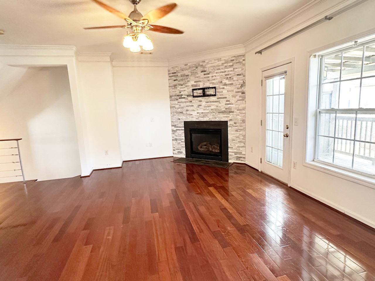 307 Savoy Court #307SAVOYCT - Photo 6 of 14