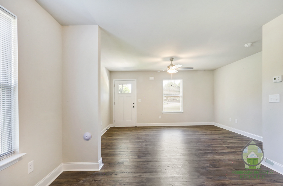 111 Sitton Drive #B - Photo 2 of 13